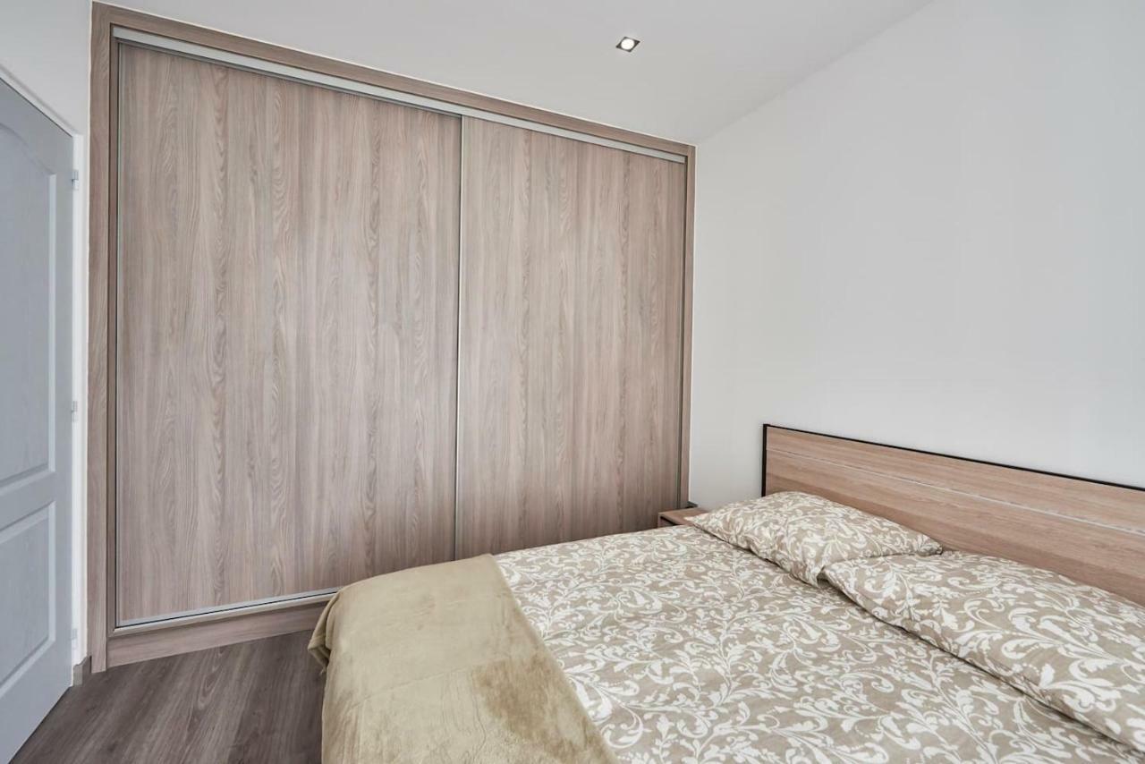 Le Pin  A L'Ombre Du Pin "1" - Ground-Floor T3 Near Disneyland And Paris, 1-6 Guests מראה חיצוני תמונה
